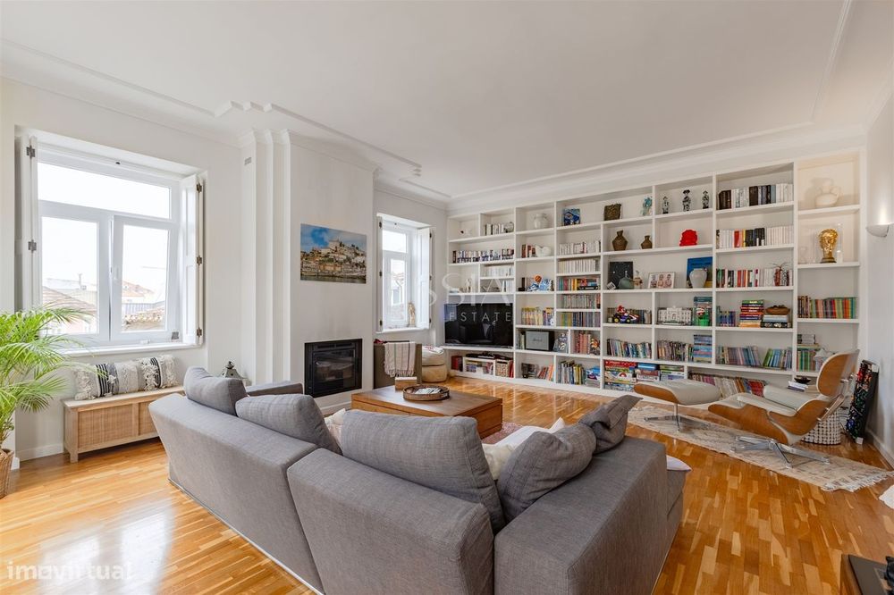 Apartamento T4 na Foz Velha a 150 metros do mar