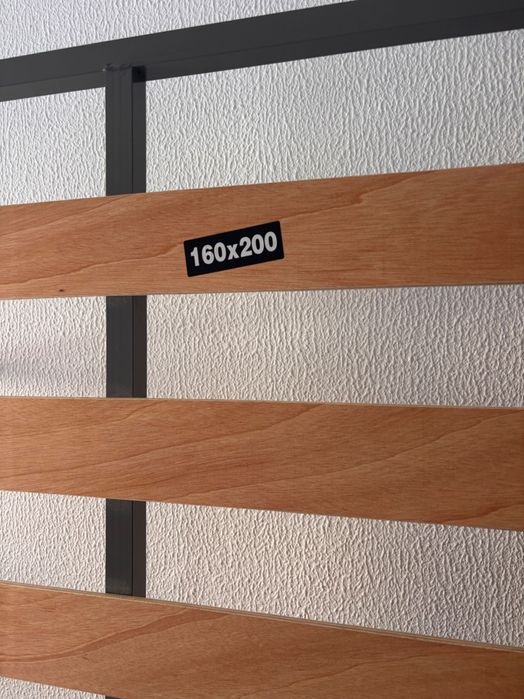 Estrado / Estrutura de Cama Casal 160x200