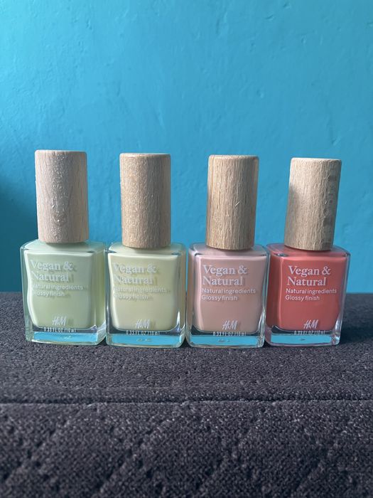 Lakiery do paznokci w pastelowych letnich kolorach nowe