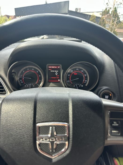Продам Dodge Journey 2.4 Crossroad