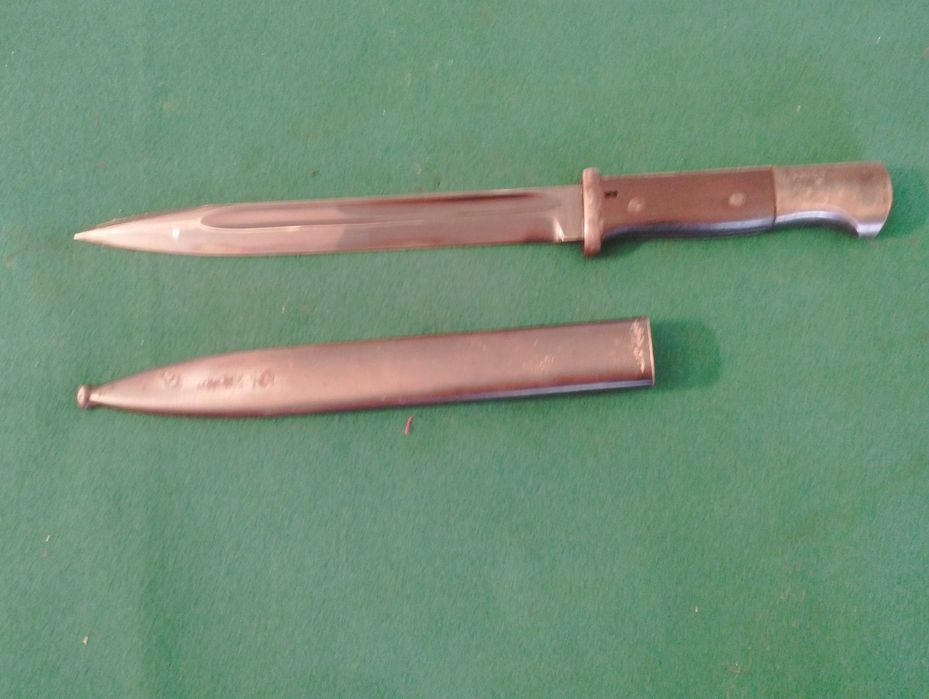 Espada  portuguesa de fabricação alemã para o fuzil Mauser M/37.