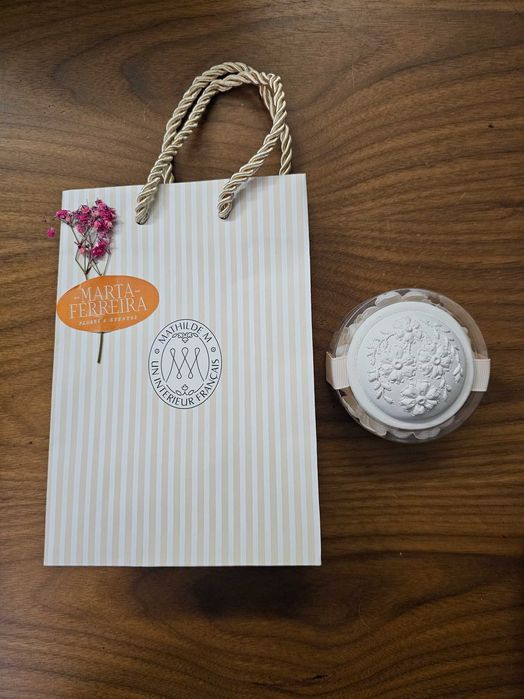 Caixa de Pétalas de Sabonete