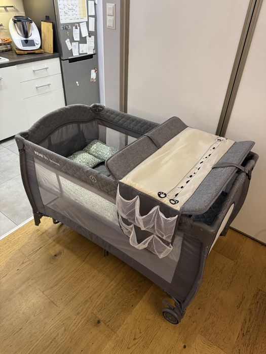 Lóżeczko turystyczne, składane, rożek, przewijak, mositiera, jak NOWY