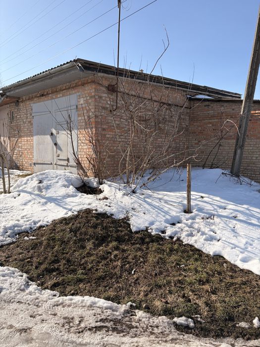 Продам гараж на Червоній Горі