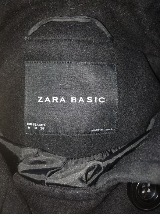 Осіннє/весняне пальто від Zara Basic