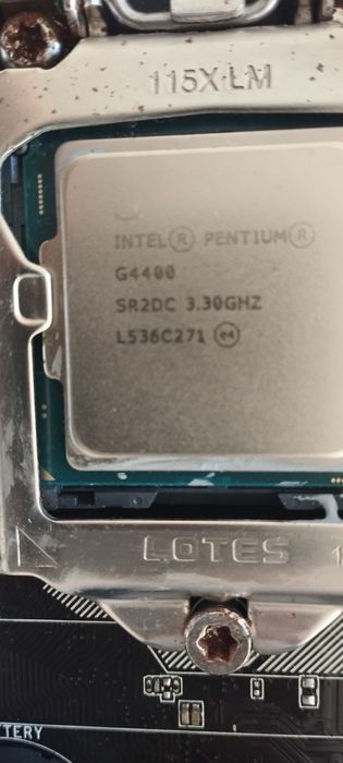 Kit board 1151 CPU g4400 (DDR 4)