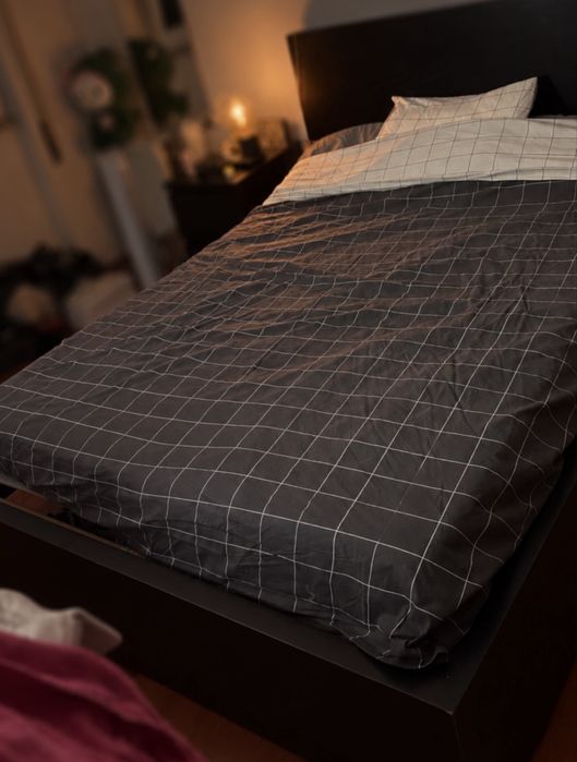 Cama de casal usada com colchão