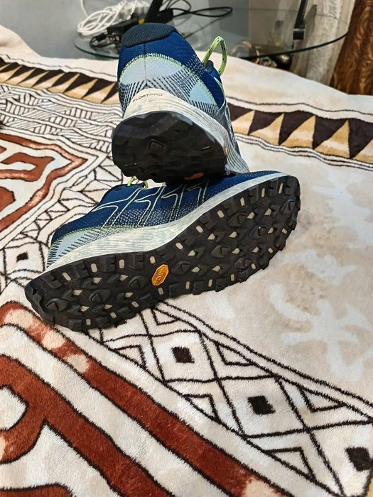 кроссовки для бега Merrell vibram 42 размер. Стелька 27см.