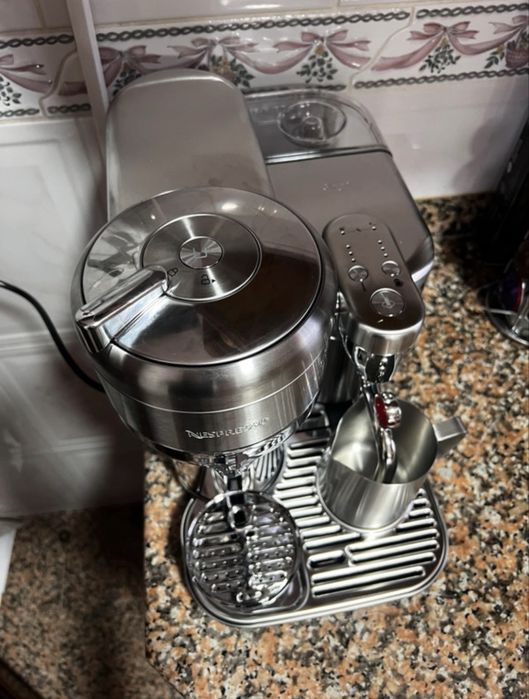 Vertuo Creatista Stainless Steel Series
