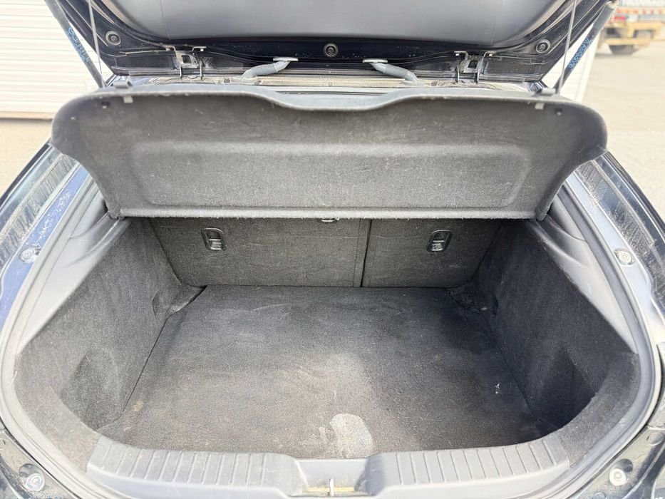 Mazda 3      2021
