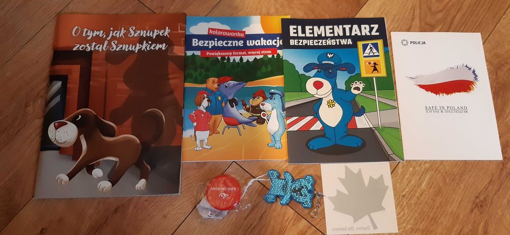 gadżety dla dziecka kolorowanki , odblask jojo policja