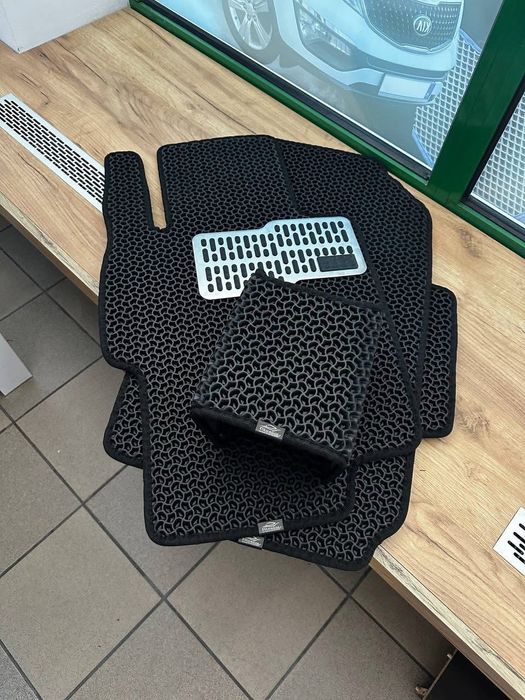 EVA килимки Львів Самовивіз. Ева коврики, лекала на всі авто