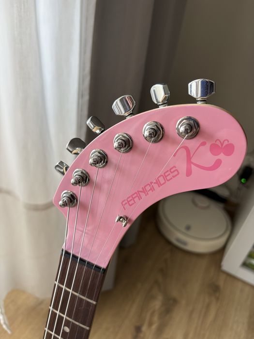 Unikat! Gitara Fernandes ZO-3 Hello Kitty – Full Set z pokrowcem i papierami