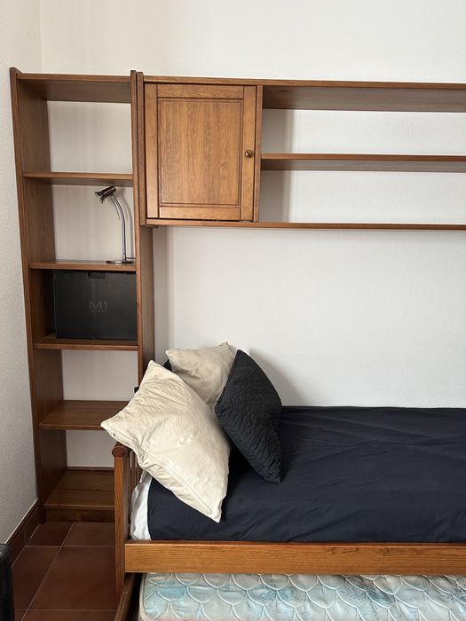 Cama com Cama-gavetão + Móvel de Arrumação