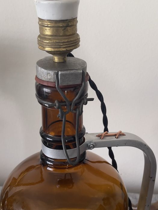 Candeeiros de mesa artesanais upcycled