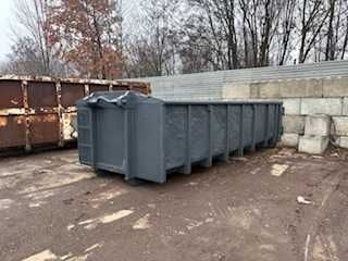 Kontener hakowy po remoncie KP 20 i inne