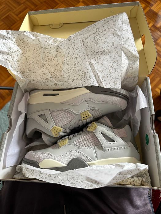 Air Jordan 4 Retro SE Craft 'Photon Dust'