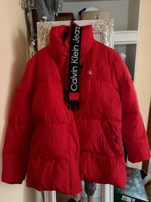 Продам куртку Calvin Klein