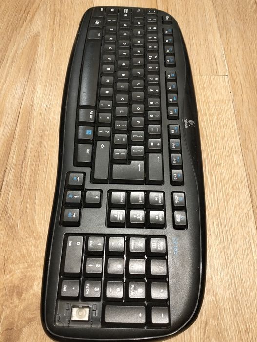 Bezprzewodowa klawiatura Logitech