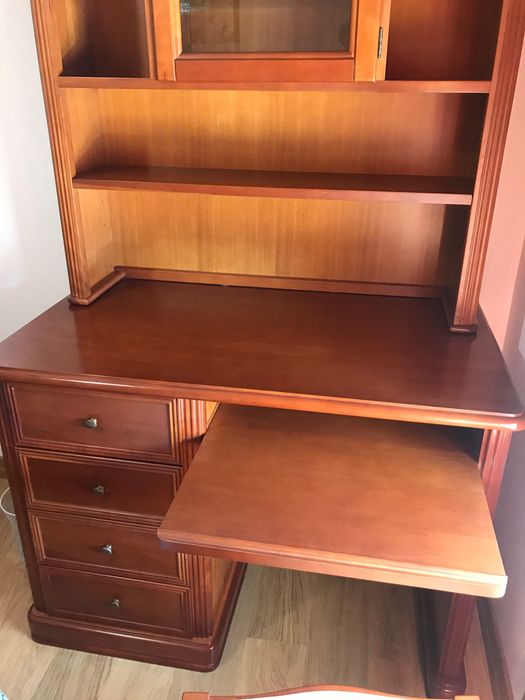 Cama 1,10 m de largura com colchão madeira cereijo