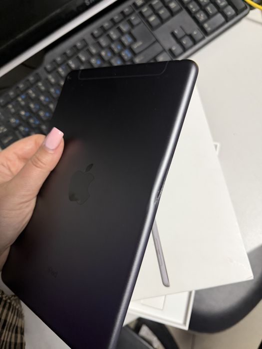 Продаем Ipad 5 mini 64gb Space grey Износ батареи 97%