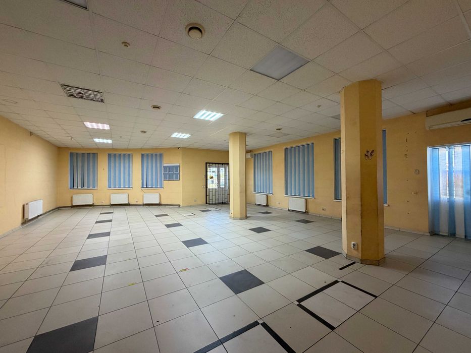 Продаж капітального 2 поверхового магазину в місті Яготин 280 м2 Є ВІДЕООГЛЯД