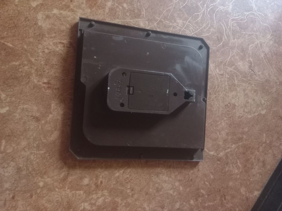 Продам годинник настінний