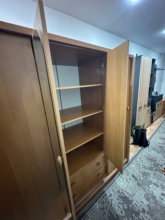 Шкаф купе 180см*200мм*60см
2 метр
Глубина 60