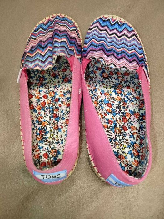 TOMS Еспадрильї жіночі (устілка 22,5 см) в ідеальному стані эспадрильи