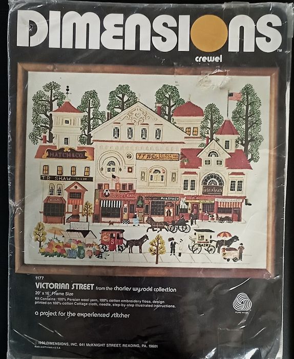 Набори для вишивання.