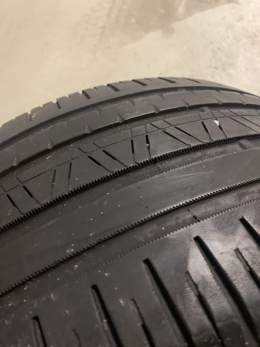 Opona zeetex 235/40R18