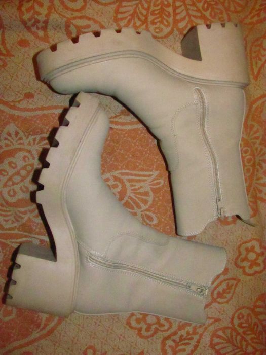 Челси, ботинки, сапожки catwalk на тракторной подошве 37