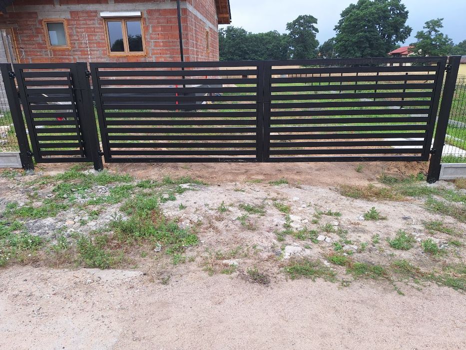 Brama z furtką palisadowa