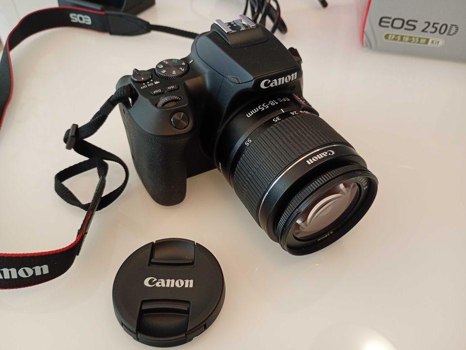 Aparat Canon EOS 250D