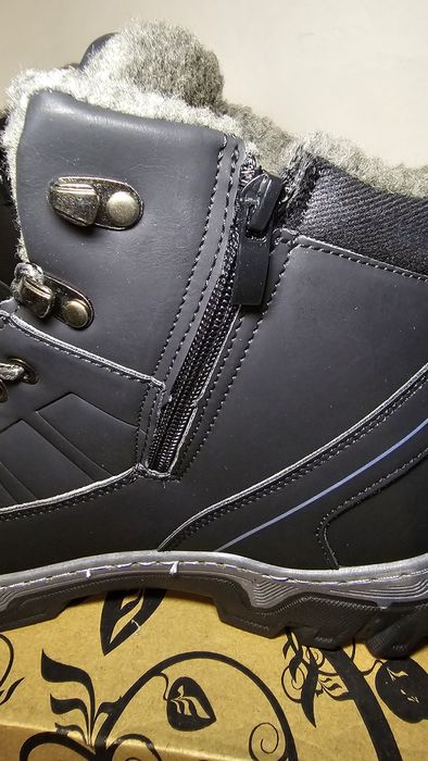 Buty nowe zimowe ocieplane w rozmiarze 43