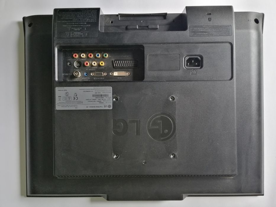 Монітор LG Flatron Wide