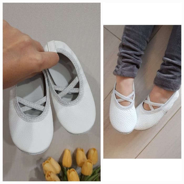 Шкіряні чешки, балетки.