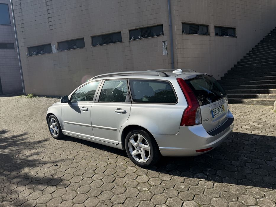 Volvo v50 aceito retoma com volta