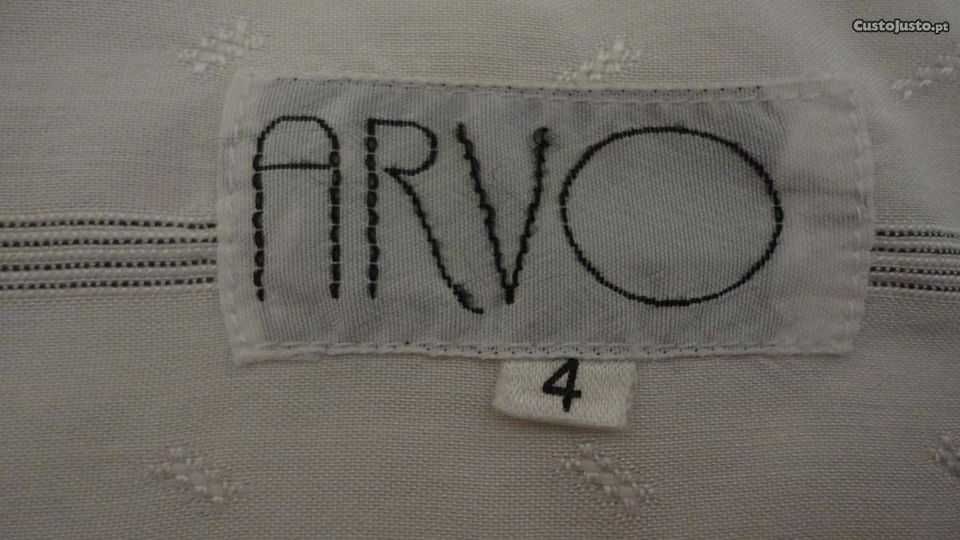 Camisa de homem branca às riscas Arvo