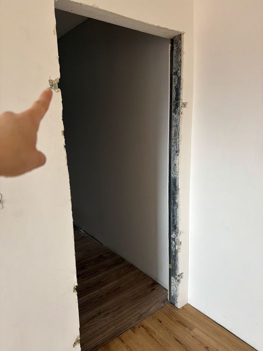 Drzwi wewnetrze, ukryte 80cm do malowania