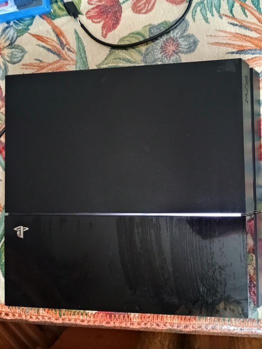 Konsola  PLAYSTATION 4 slim