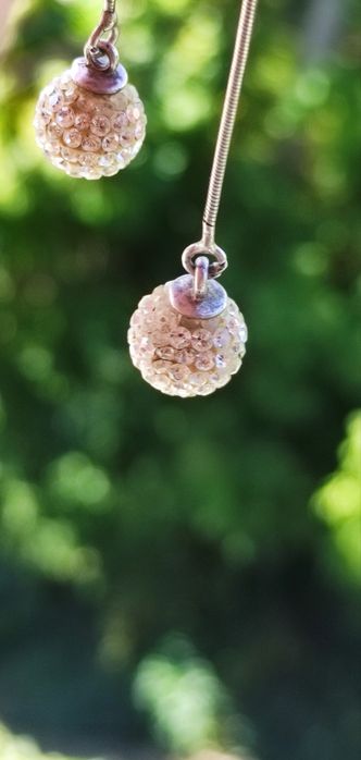 Серебряные серьги 925 пробы шарики с кристаллами