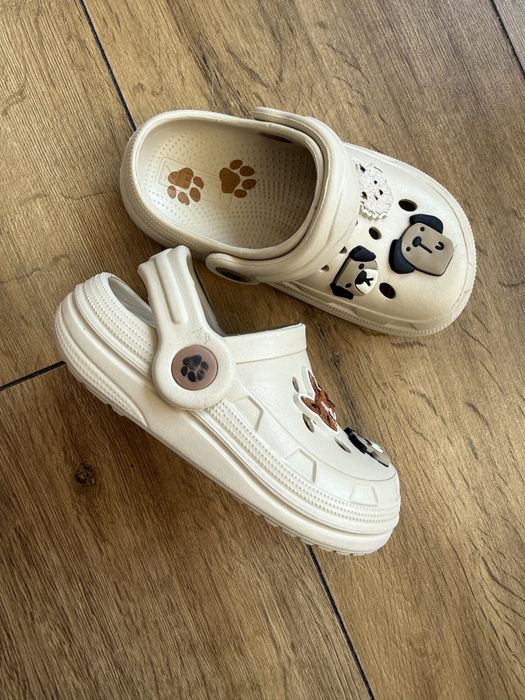 Продам шльопанці Next