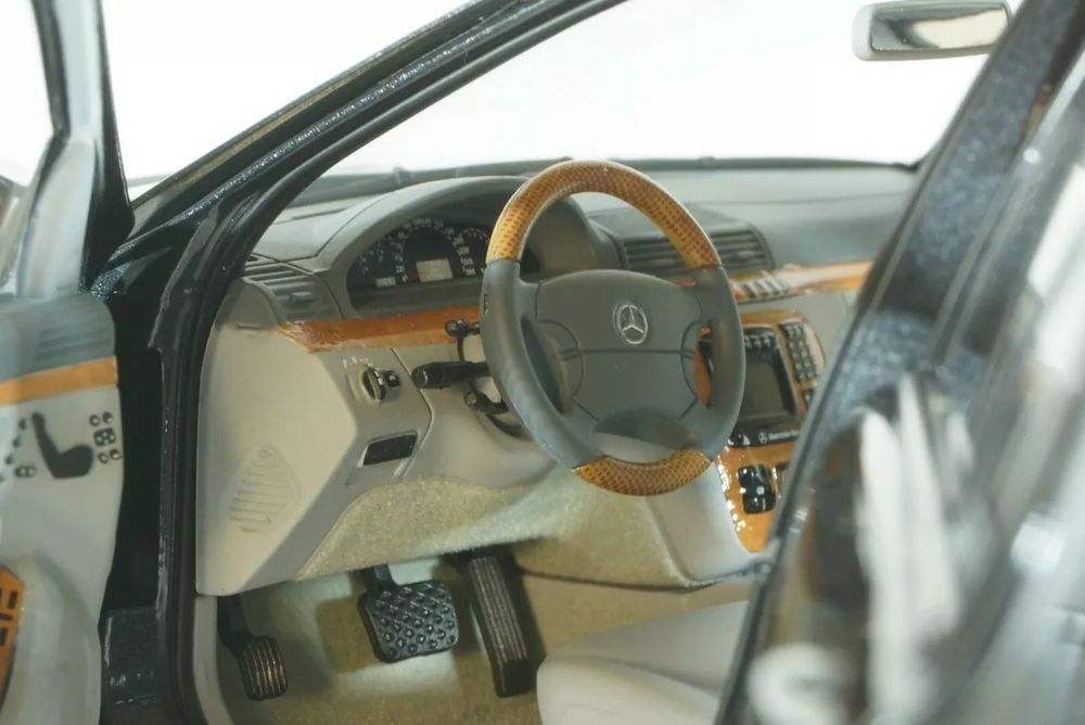 Norev 1:18 Mercedes-Benz AMG S 55 V220 99/02