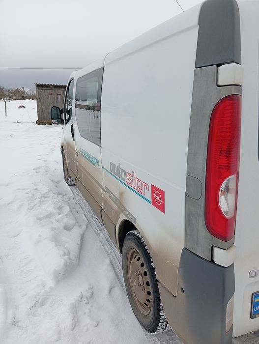 Опель Віваро,2007 рік