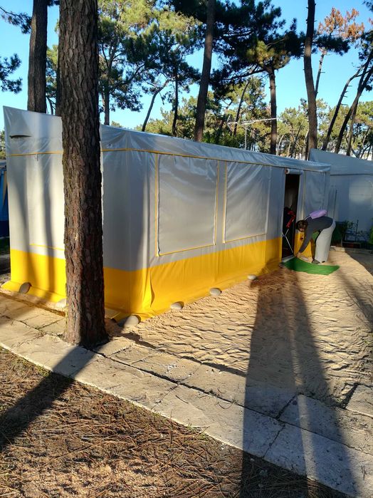 Caravana, avançado e cozinha