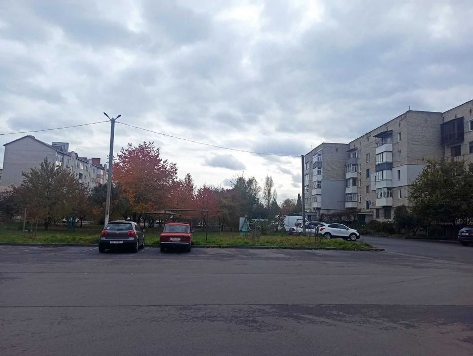 Продається 3 кімнатна квартира у м. Калинівка 5827