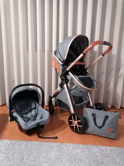 Carinho Trio de bebé novo