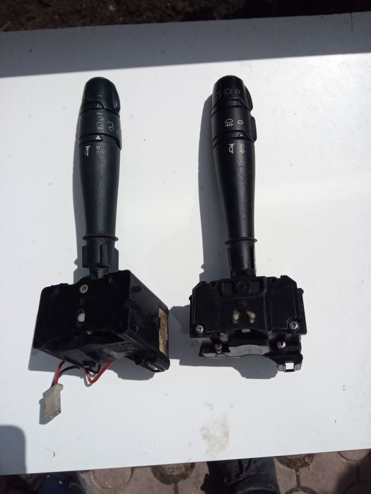 Перемикач поворотів  Рено RENAULT