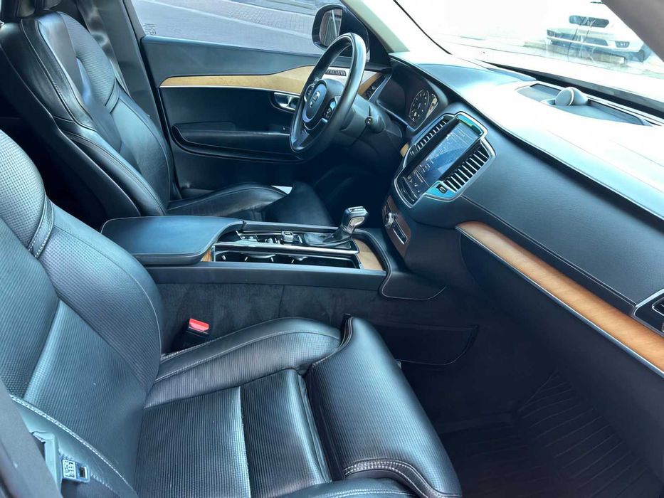 Volvo XC90 T6 Inscription      2019
